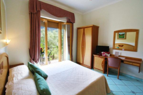 Отель Hotel Savoia Sorrento  Сорренто